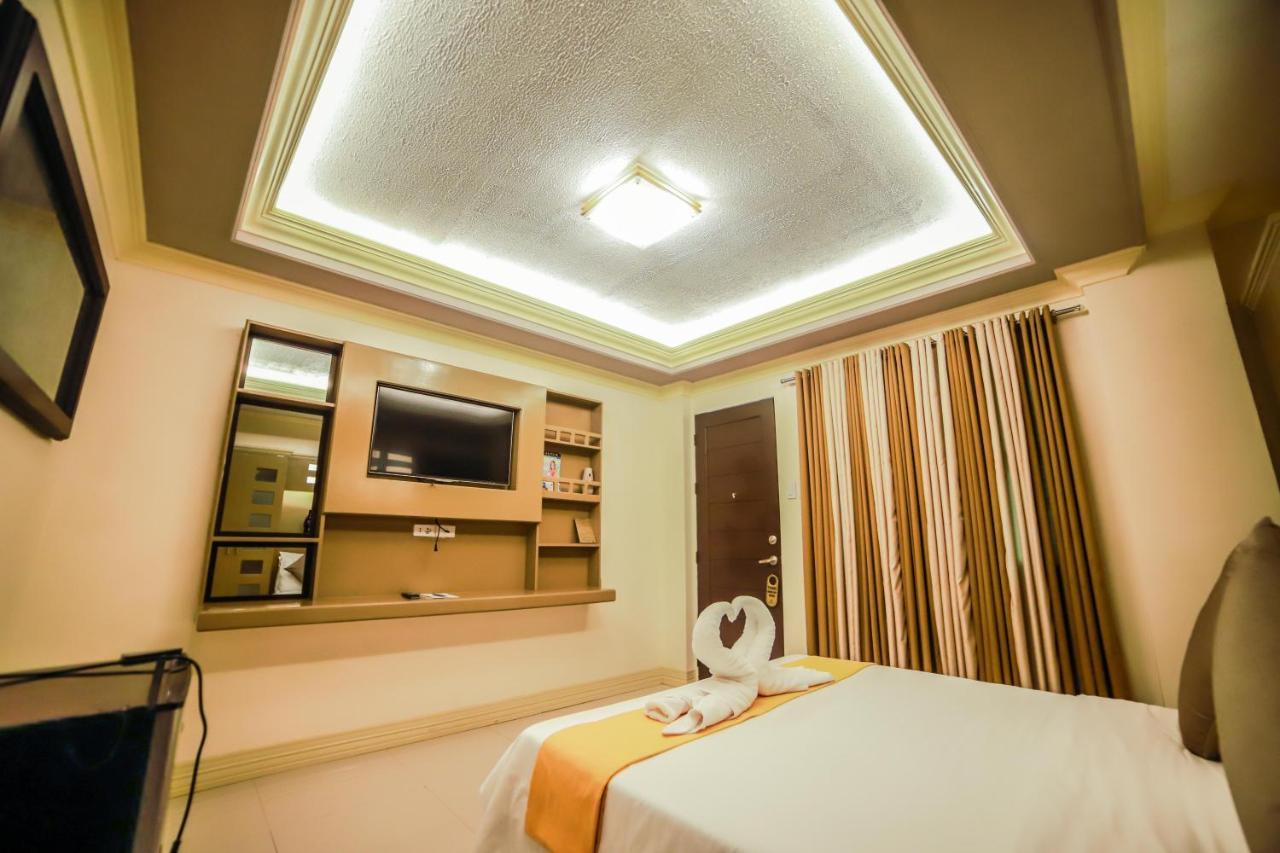 Villa Esmeralda Bryan'S Resort Hotel And Restaurant Palayan City Dış mekan fotoğraf