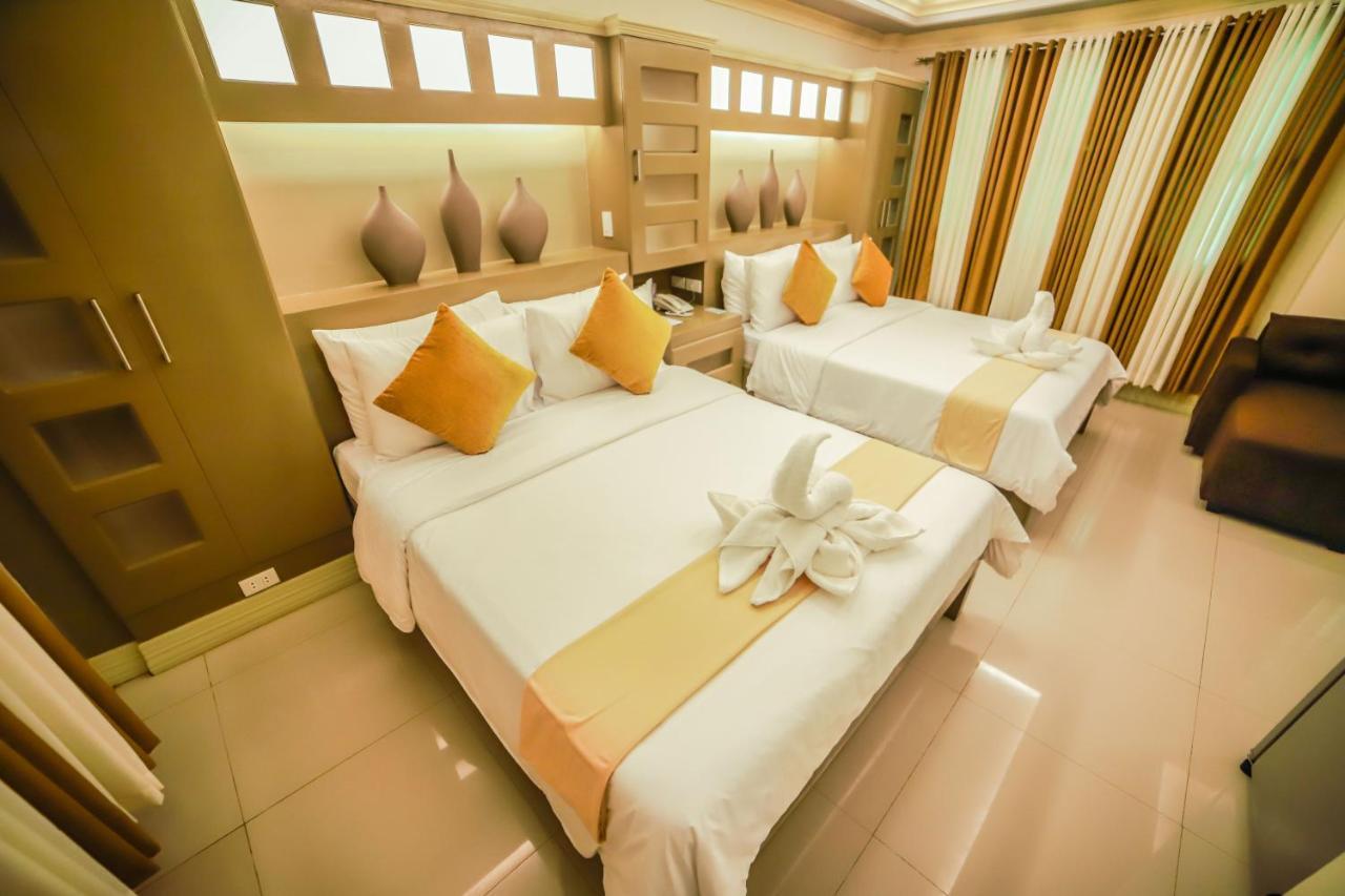 Villa Esmeralda Bryan'S Resort Hotel And Restaurant Palayan City Dış mekan fotoğraf