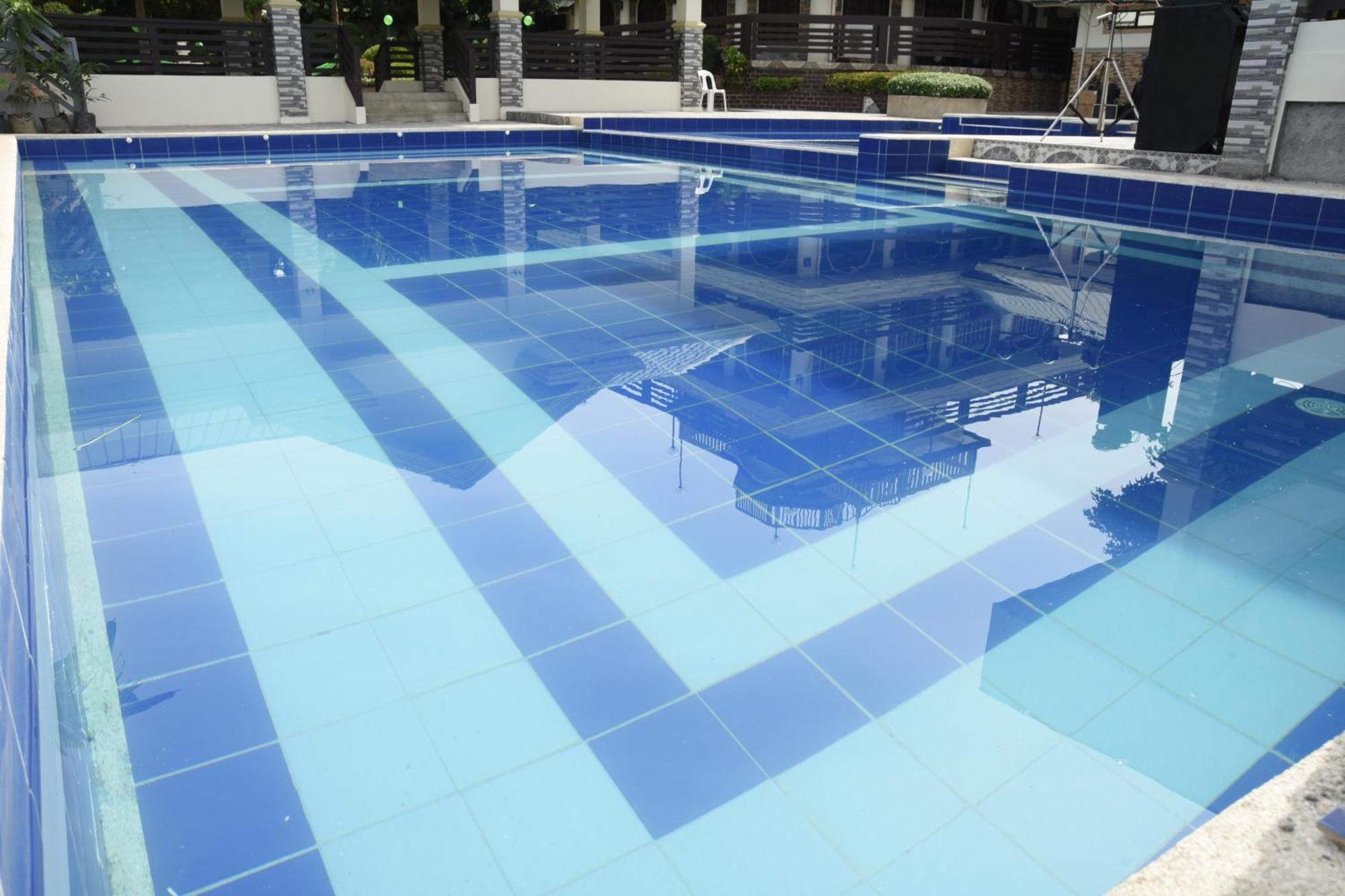 Villa Esmeralda Bryan'S Resort Hotel And Restaurant Palayan City Dış mekan fotoğraf