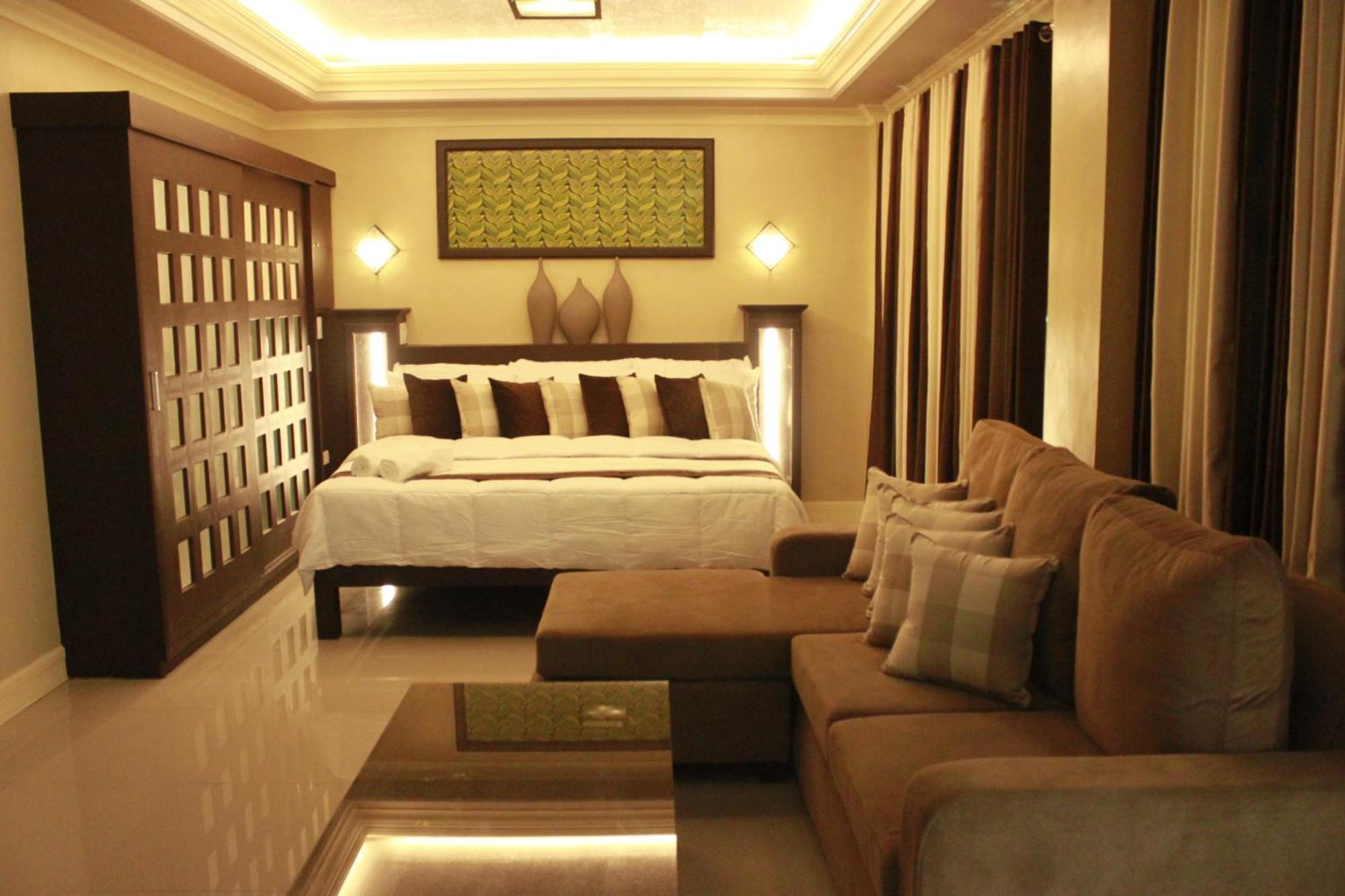 Villa Esmeralda Bryan'S Resort Hotel And Restaurant Palayan City Dış mekan fotoğraf